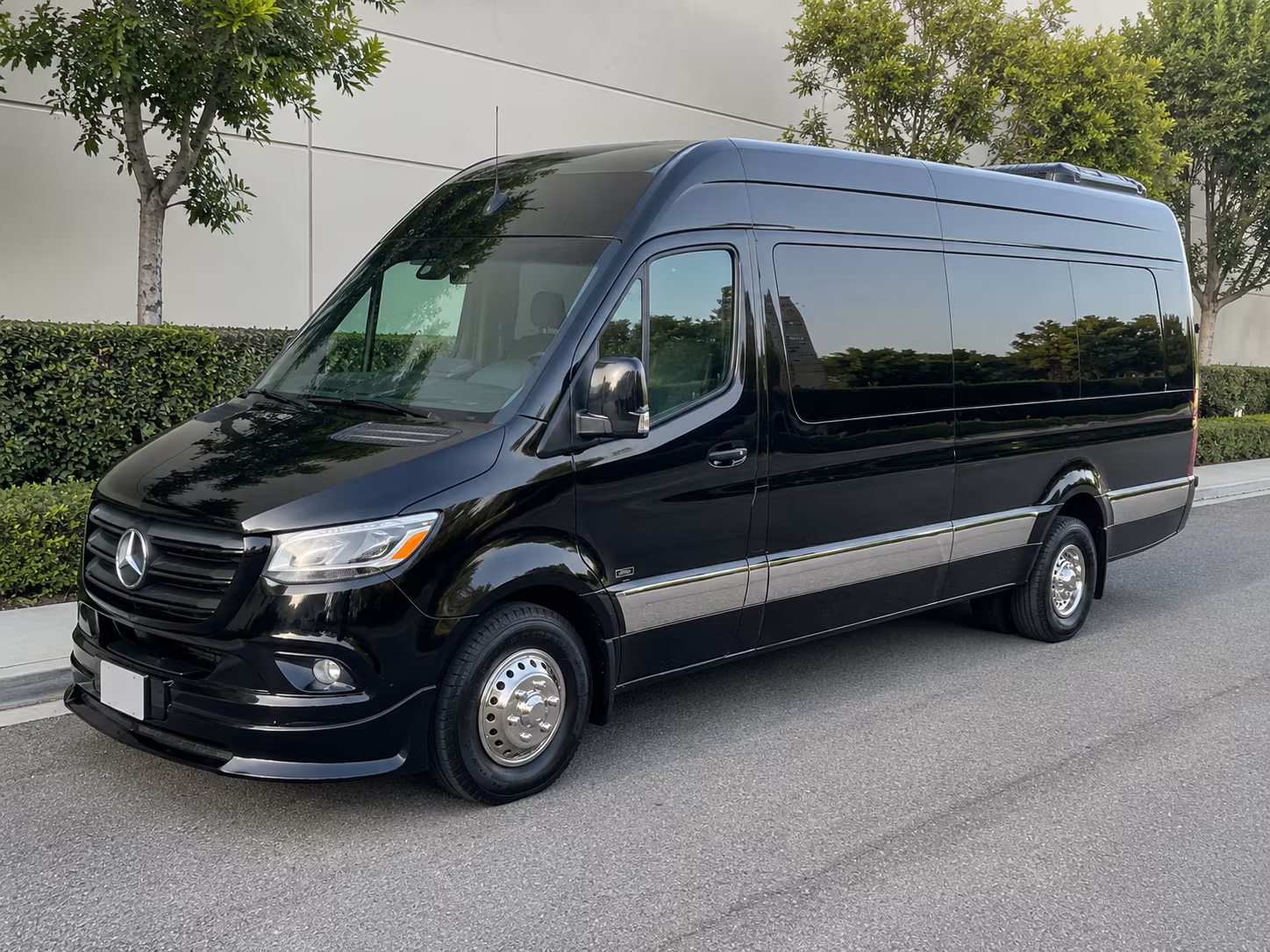 find transportation for your next prom 3