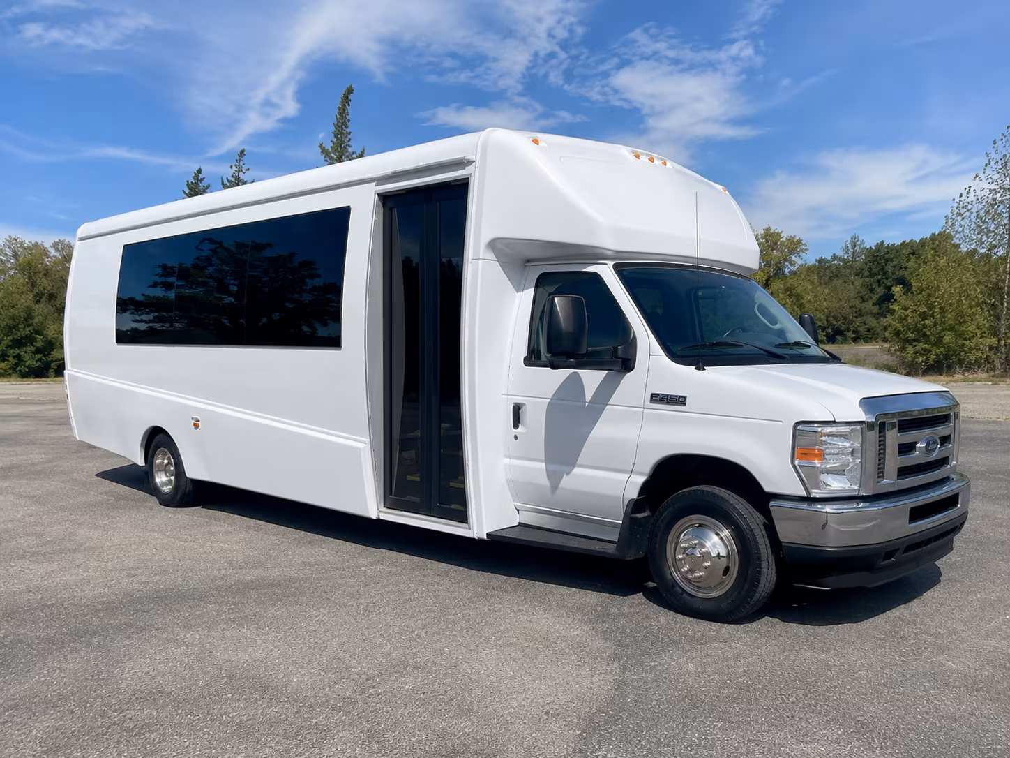 rent a birthday party bus in fremont for bar and restaurant crawls