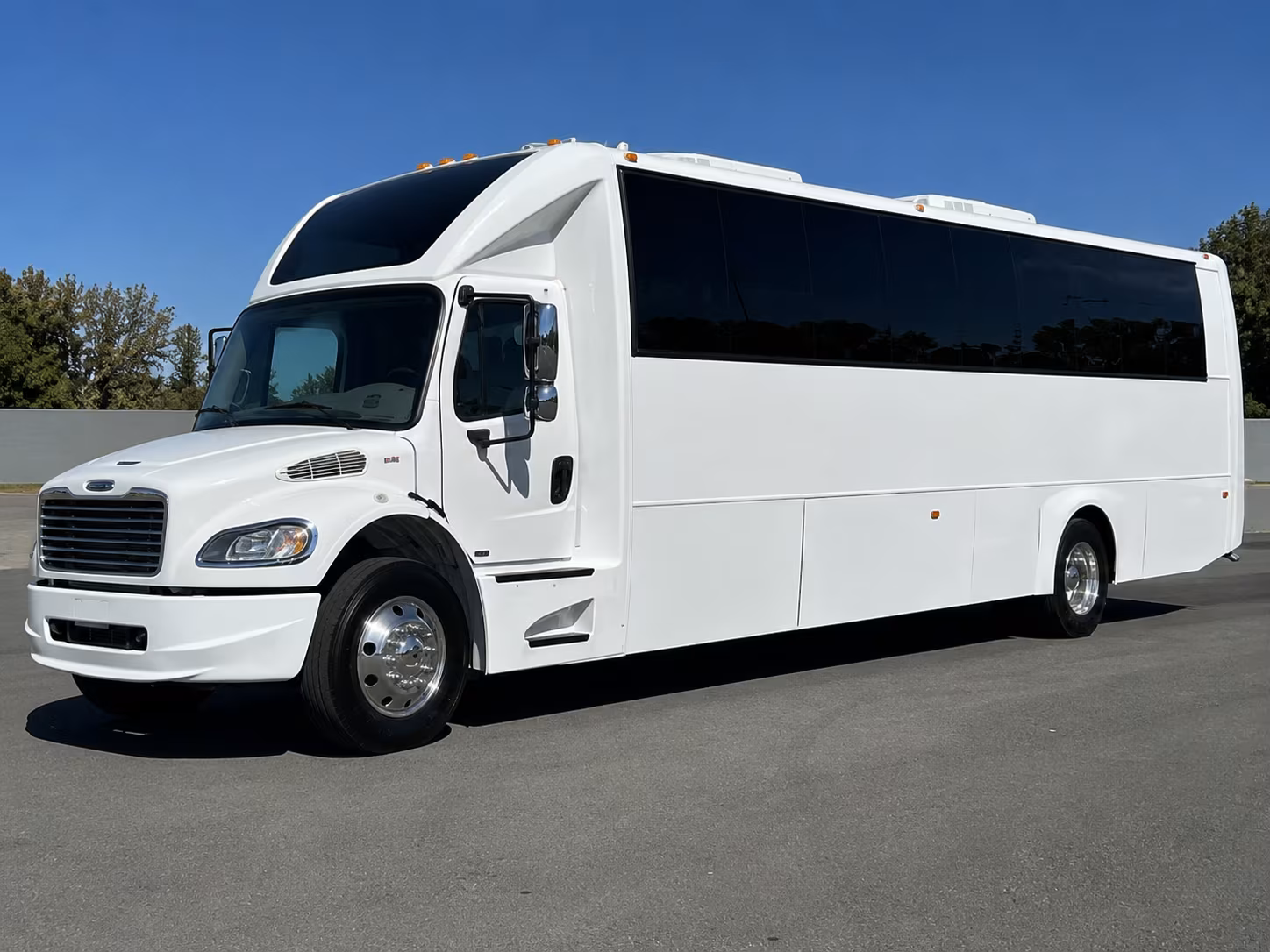 school field trip buses and educational group transportation